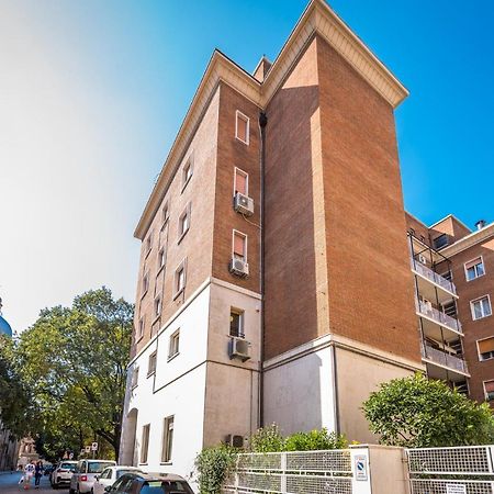 Altalena Sulla Piazza, Un Affaccio D'Eccezione Apartment Modena Luaran gambar