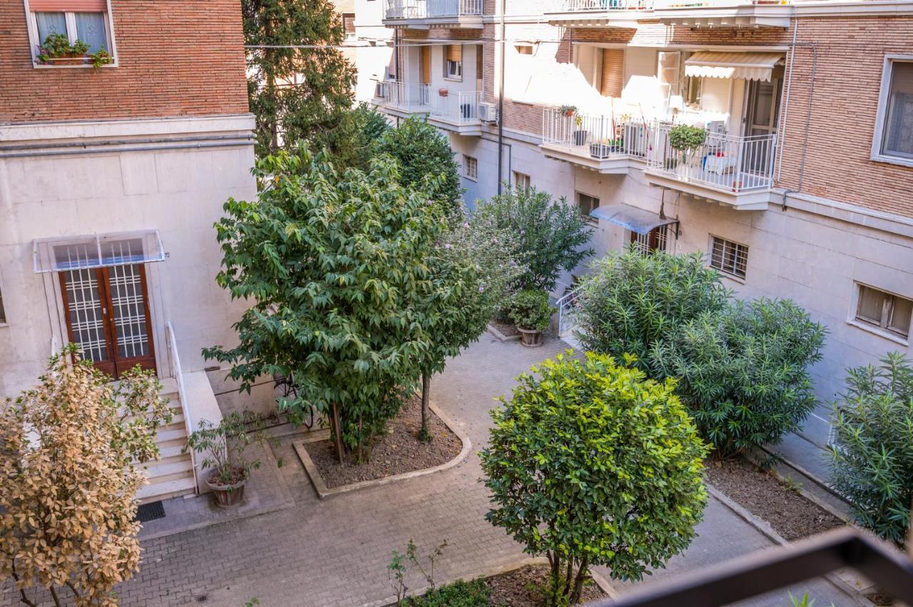 Altalena Sulla Piazza, Un Affaccio D'Eccezione Apartment Modena Luaran gambar