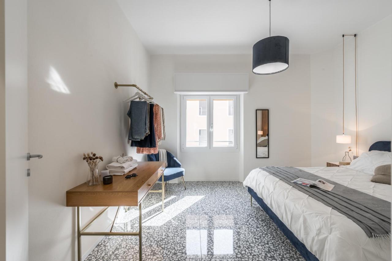 Altalena Sulla Piazza, Un Affaccio D'Eccezione Apartment Modena Luaran gambar