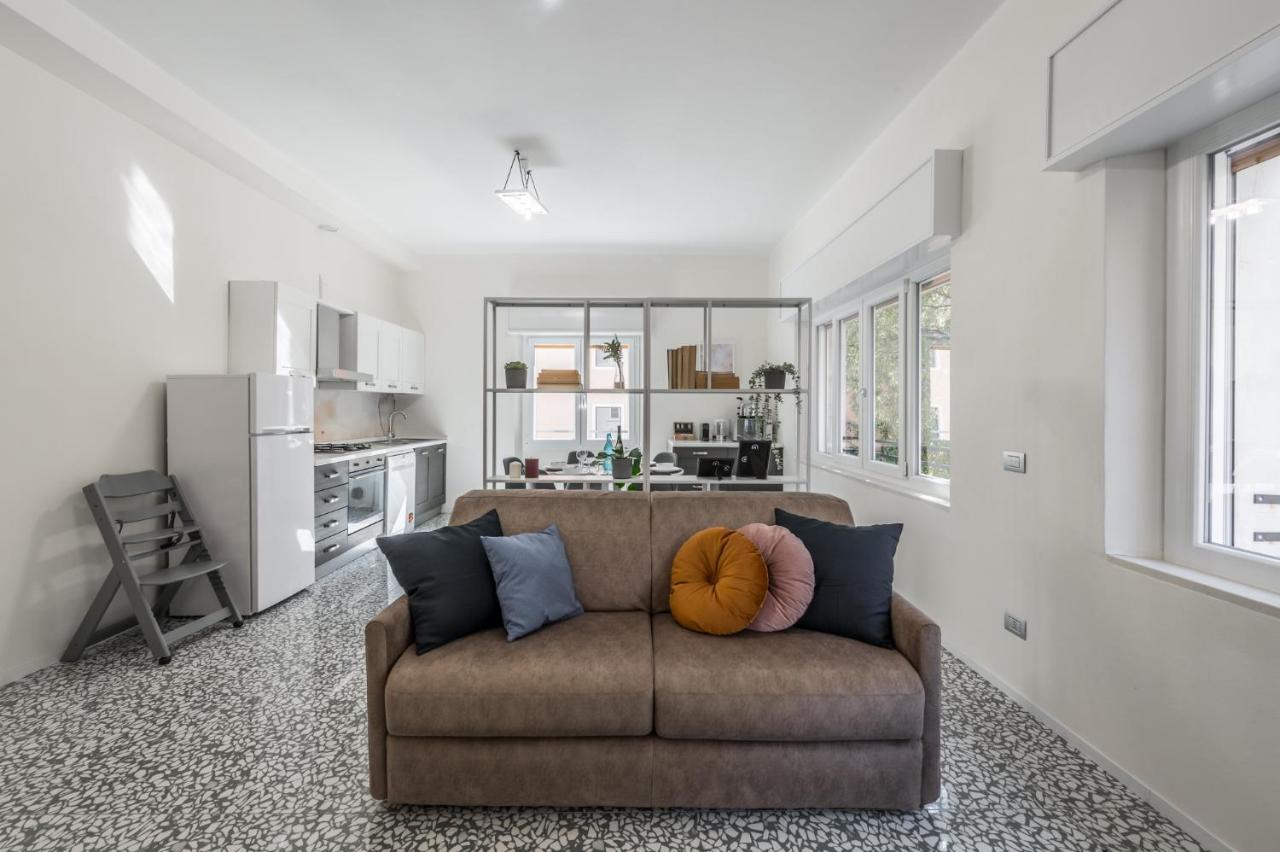 Altalena Sulla Piazza, Un Affaccio D'Eccezione Apartment Modena Luaran gambar