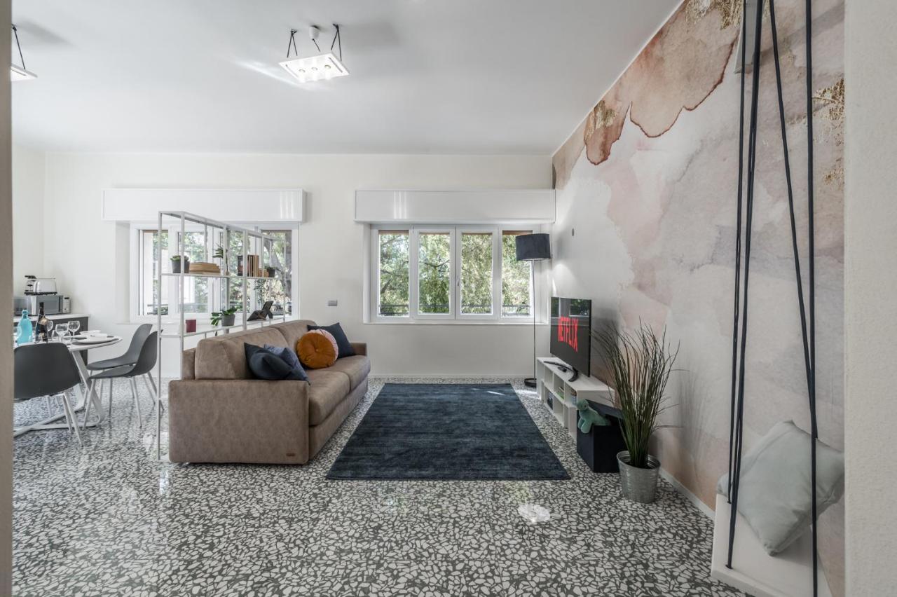 Altalena Sulla Piazza, Un Affaccio D'Eccezione Apartment Modena Luaran gambar