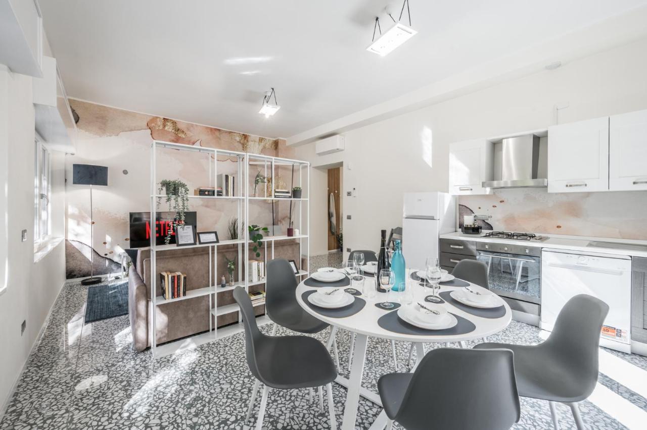 Altalena Sulla Piazza, Un Affaccio D'Eccezione Apartment Modena Luaran gambar