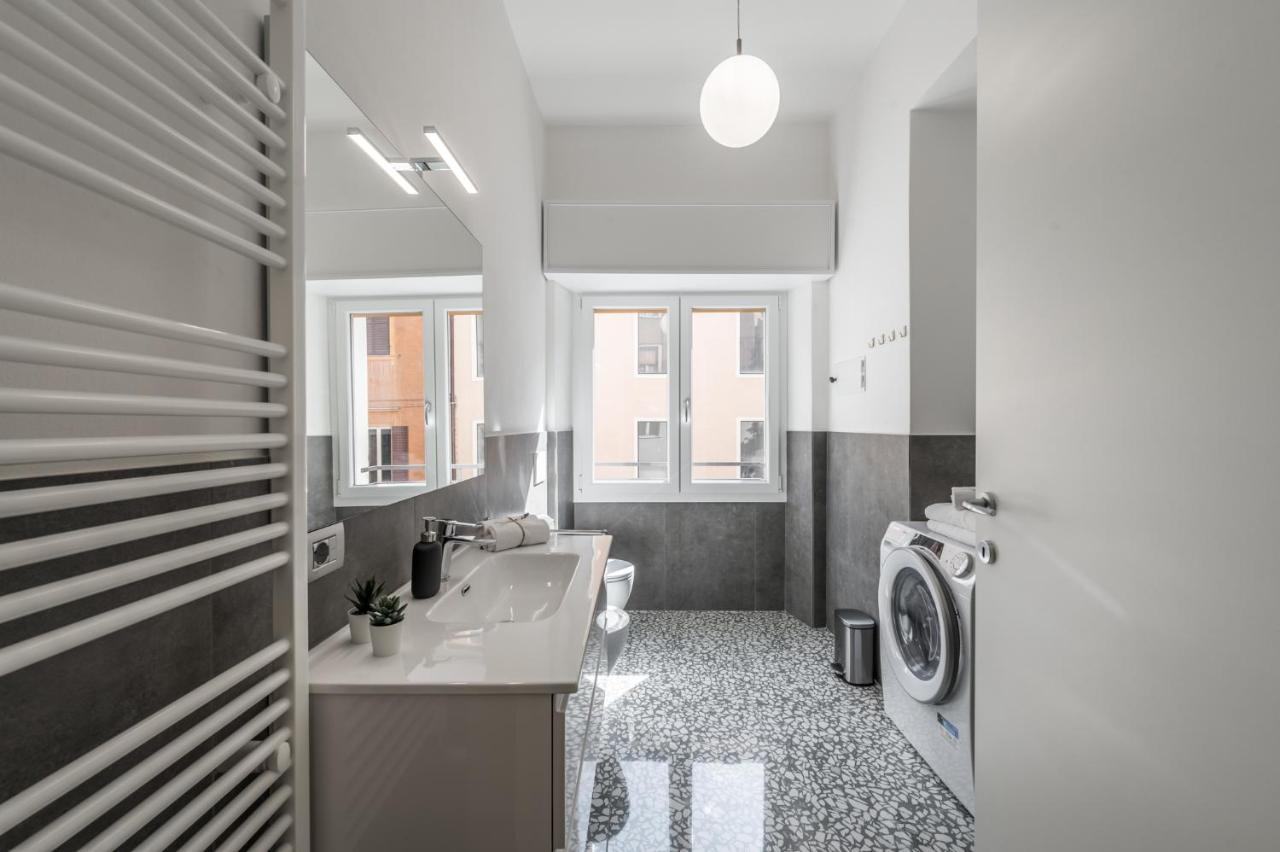 Altalena Sulla Piazza, Un Affaccio D'Eccezione Apartment Modena Luaran gambar